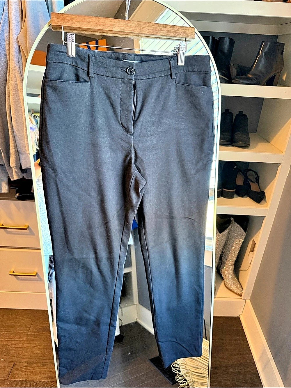 Loft The Sutton Skinny Pants in Black size 10 curvy